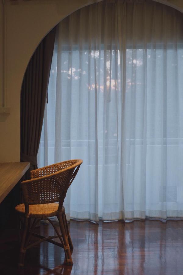Matou Hostel & Cafe Ban Laem Muang Buitenkant foto